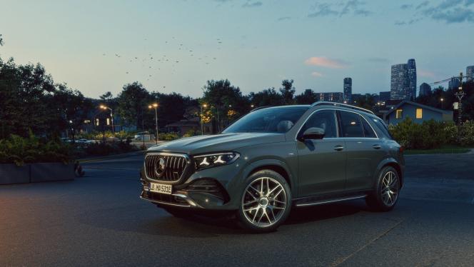 A Mercedes-AMG GLE 53 SUV with a city in the background