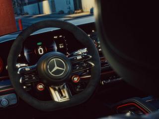 Steering wheel of the Mercedes-AMG GLE 53 Hybrid Coupé