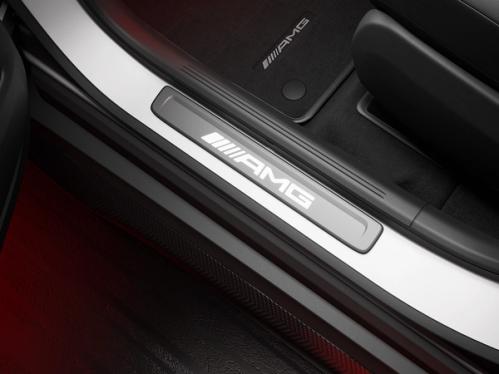 Entry frame with AMG lettering of the Mercedes-AMG GLC Coupe 63 S E.