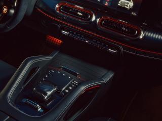 Centre console of the Mercedes-AMG GLE 53 Hybrid Coupé