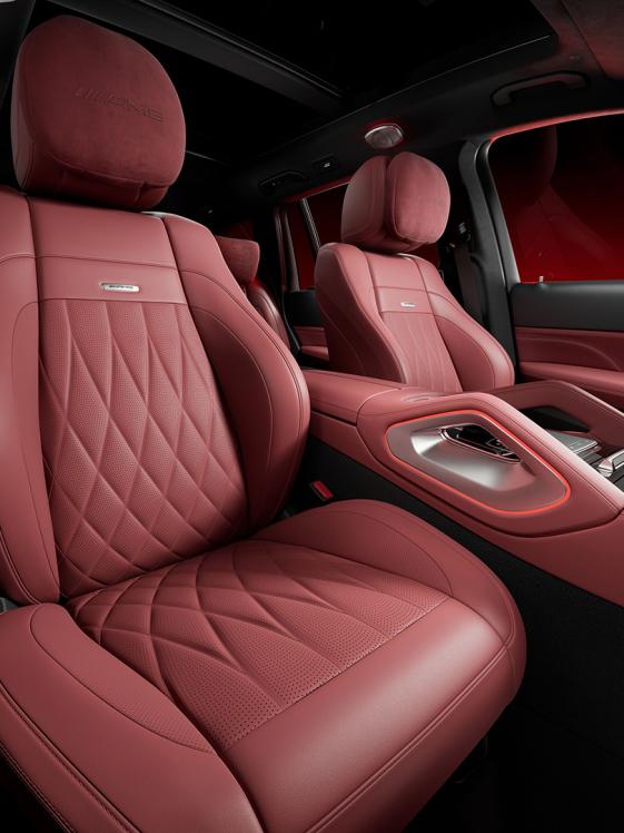 Seats and upholstery of the new Mercedes-AMG GLS MANUFAKTUR Arctic Silver Edition