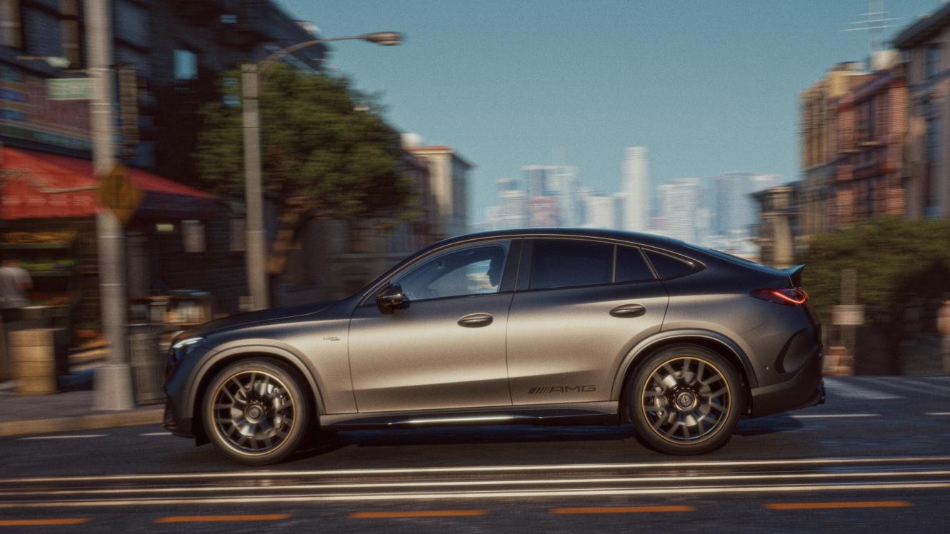Side view of the Mercedes-AMG GLC 53 4MATIC+ Coupé