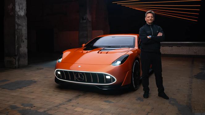 Chief engineer of the AMG.EA platform Oliver Wiech stands in front of the CONCEPT AMG GT XX